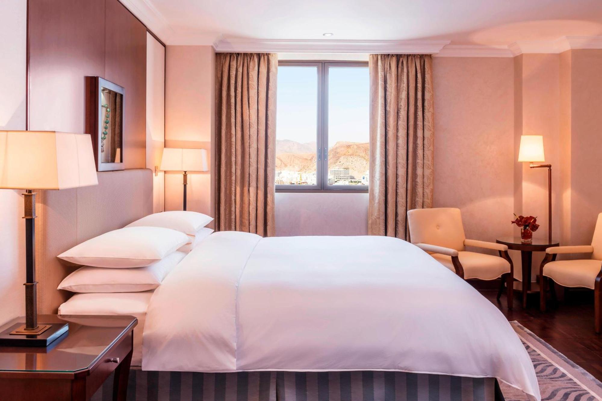 Sheraton Oman Hotel Маскат Екстериор снимка A room at the InterContinental Vienna