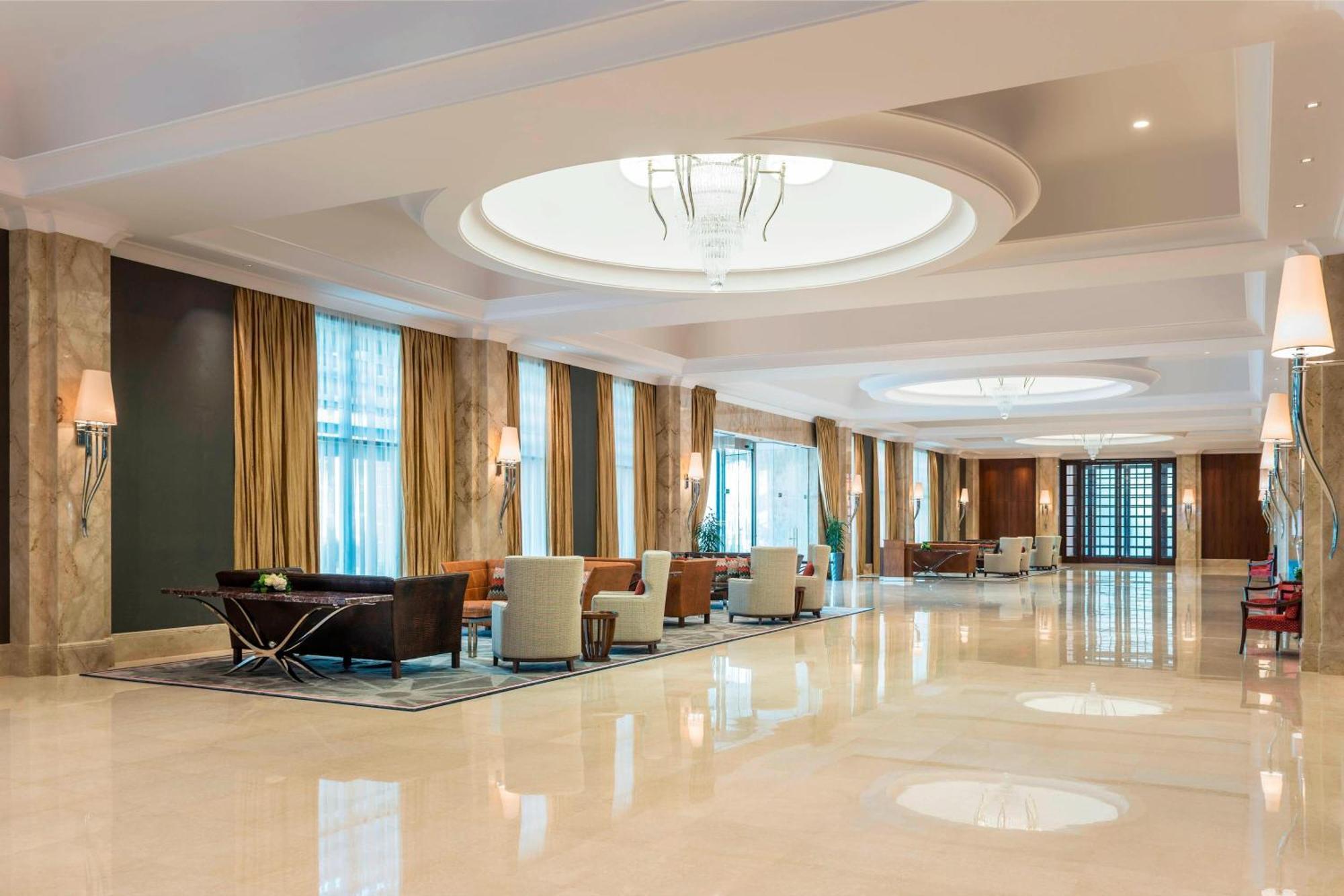 Sheraton Oman Hotel Маскат Екстериор снимка Lobby