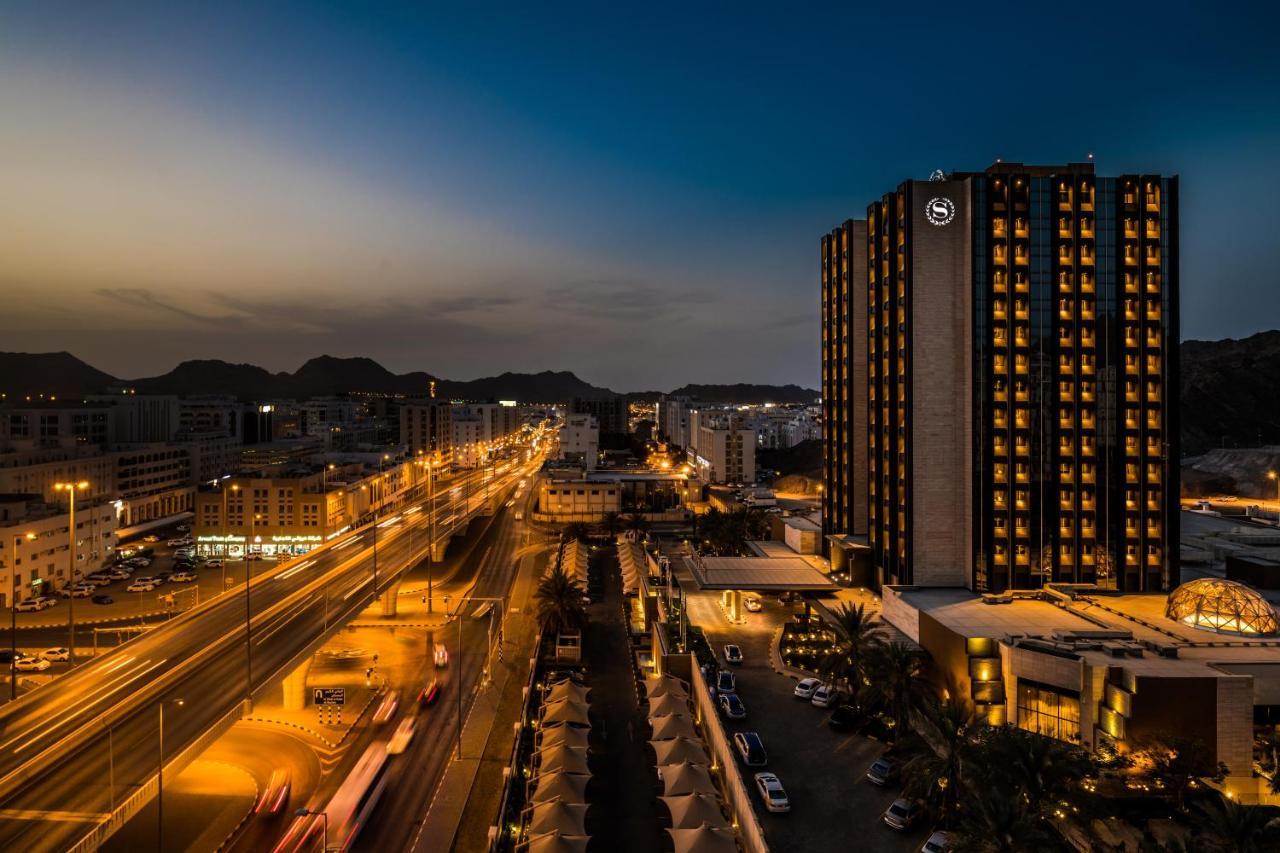 Sheraton Oman Hotel Маскат Екстериор снимка